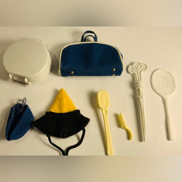8 pieces Vintage Barbie accessories lot - 60’s & 70’s - Picture 4 of 5